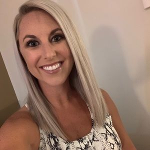 Meet your Posher, Courtney